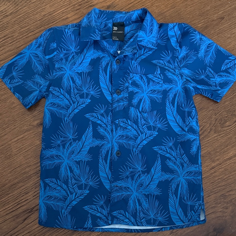 Blue Tropical Print Button-Up Shirt